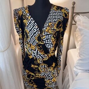 Chic Black and Gold Geometric Dress
